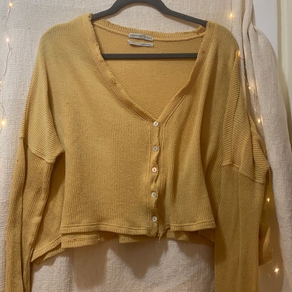 Urban Outfitters Mustard-yellow sweater shirt - Picture 1 of 5